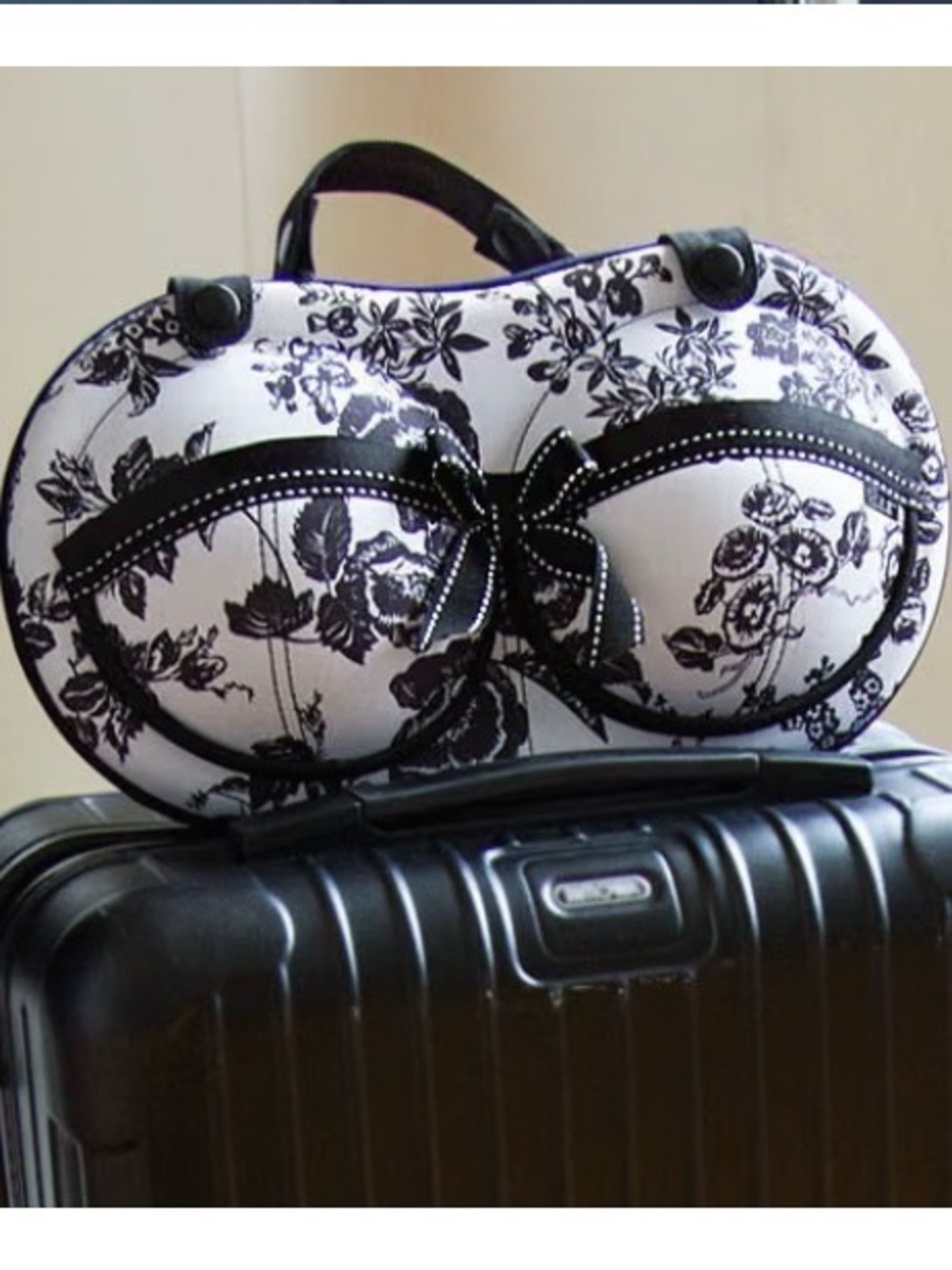 Brag Company bra holder